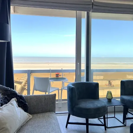 Modern 1 Bedroom With Sea View Knokke-Heist