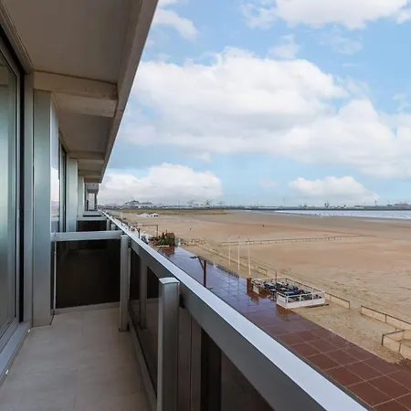 Modern 1 Bedroom With Sea View *
